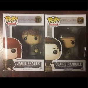 Outlander Jamie and Claire Funko Pops